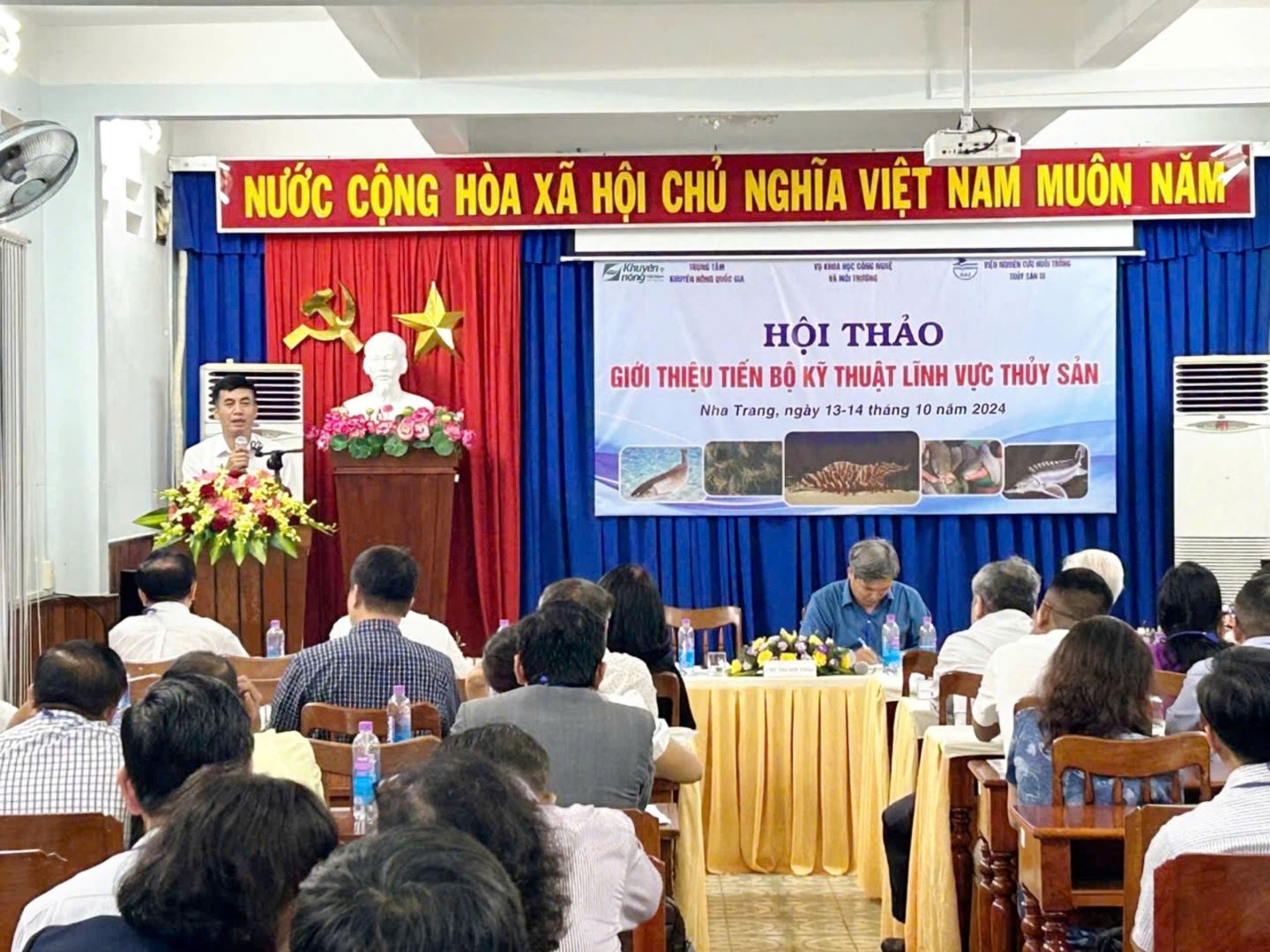 Tổ chức 