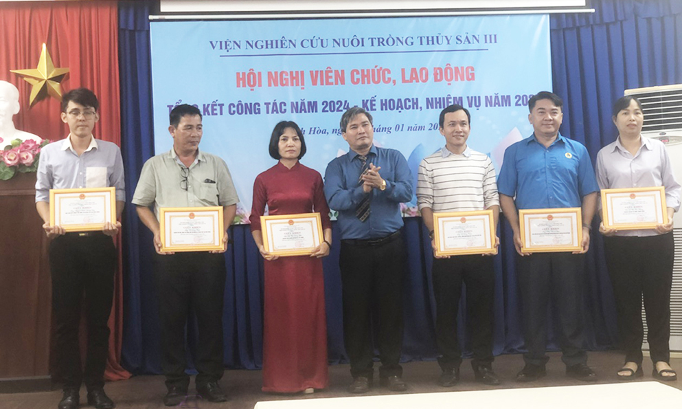 Hội nghị viên chức, lao động, tổng kết công tác năm 2024 – Kế hoạch, nhiệm vụ năm 2025 của Viện Nghiên cứu Nuôi trồng thủy sản III